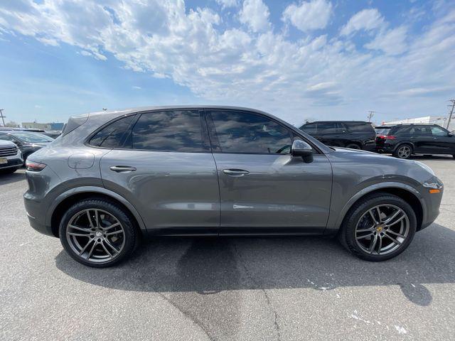 2020 Porsche Cayenne Base