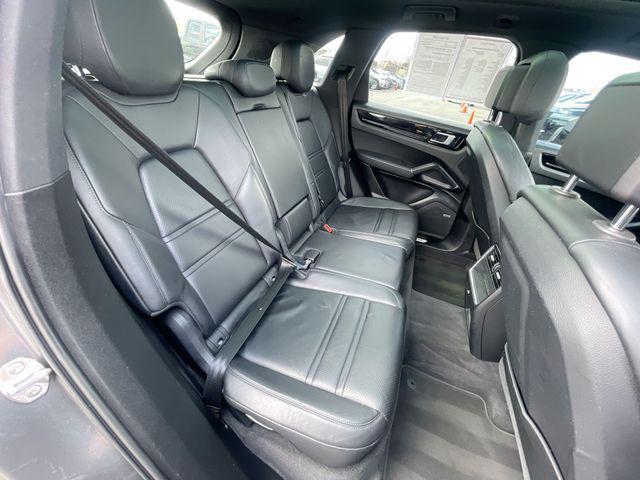 2020 Porsche Cayenne Base