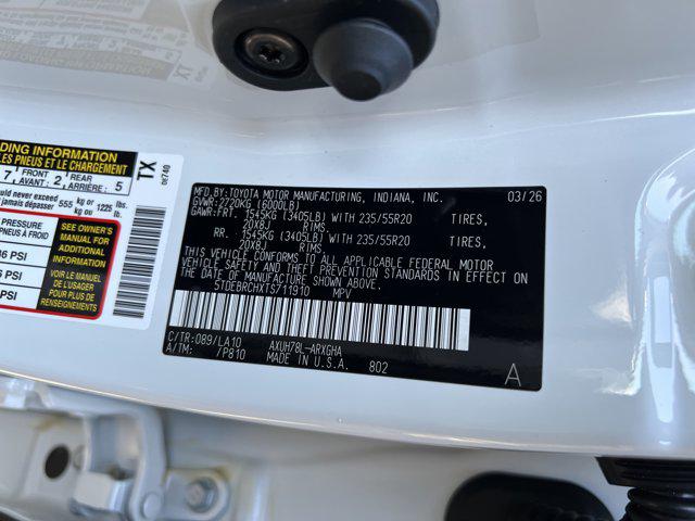 2026 Toyota Highlander Hybrid Platinum