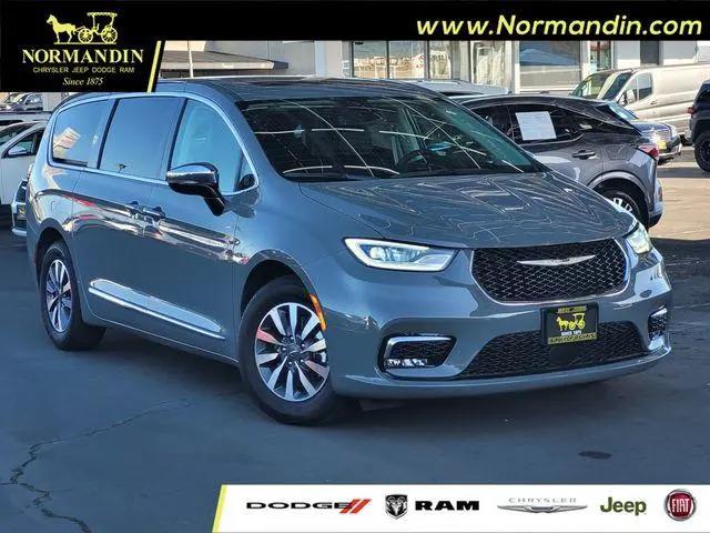 2023 Chrysler Pacifica Hybrid Limited for sale in San Jose, CA