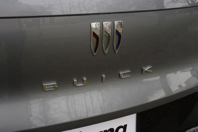 2026 Buick NV Sport Touring FWD