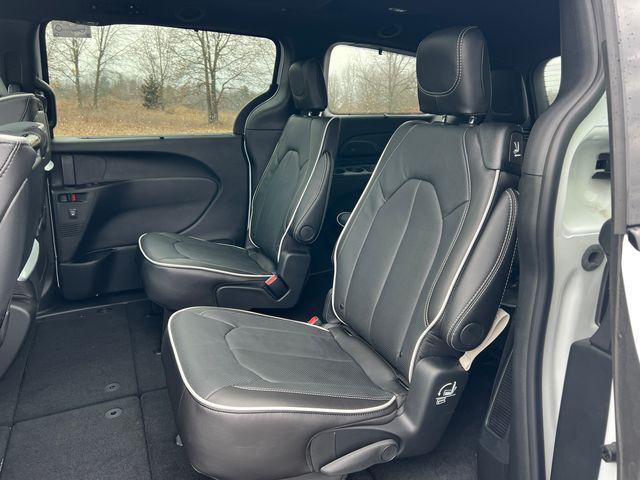 2026 Chrysler Pacifica Limited AWD