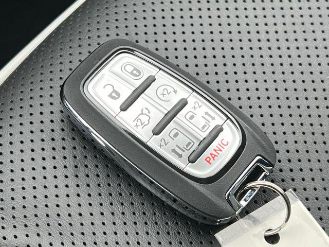 2026 Chrysler Pacifica Limited AWD