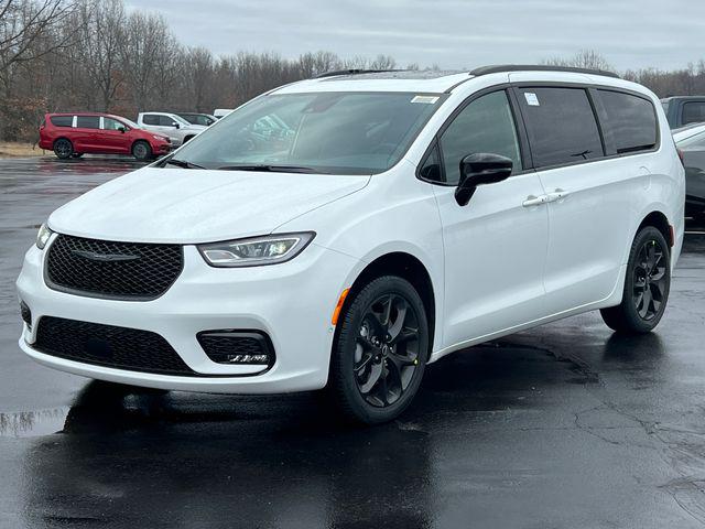 2026 Chrysler Pacifica Limited AWD