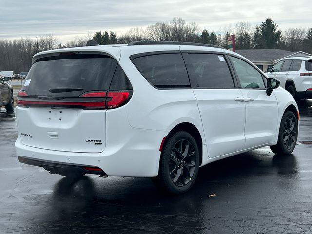 2026 Chrysler Pacifica Limited AWD