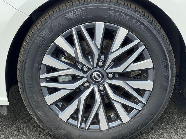 2025 Nissan Altima SV FWD
