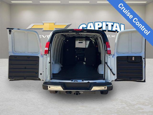2026 Chevrolet Express Cargo Van 3500 Regular Wheelbase, WT, RWD