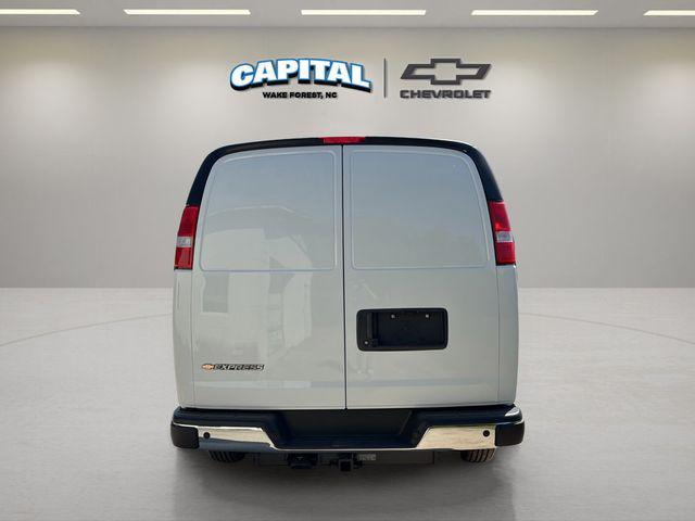 2026 Chevrolet Express Cargo Van 3500 Regular Wheelbase, WT, RWD