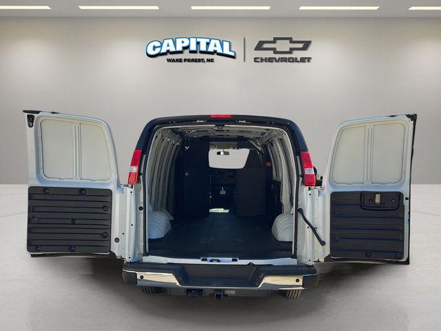 2026 Chevrolet Express Cargo Van 3500 Regular Wheelbase, WT, RWD