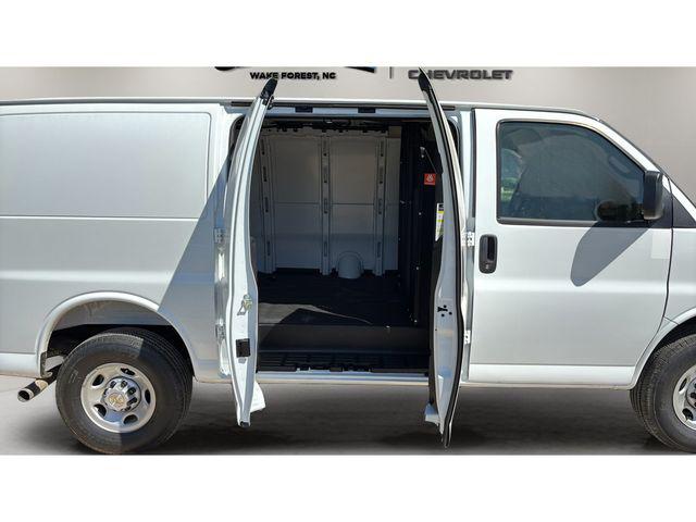 2026 Chevrolet Express Cargo Van 3500 Regular Wheelbase, WT, RWD
