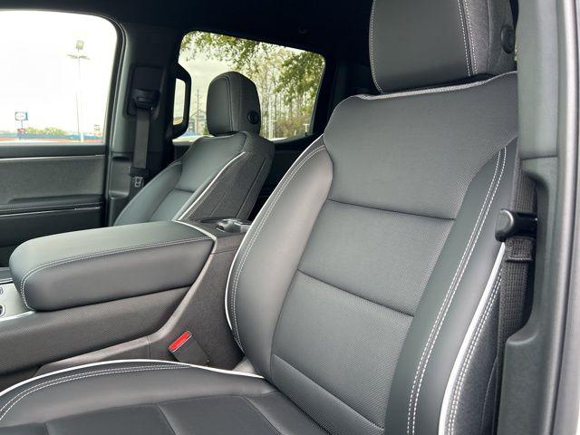 2026 GMC Sierra Standard Range Elevation