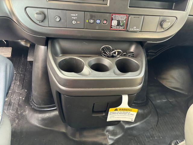 2026 Chevrolet Express Cargo Van 2500 Regular Wheelbase, WT, RWD