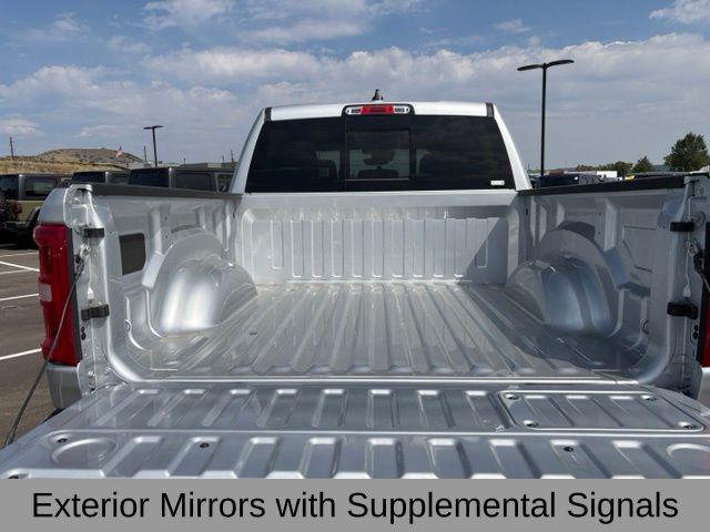 2026 Ram 1500 Laramie Crew Cab 4x4 57 Box