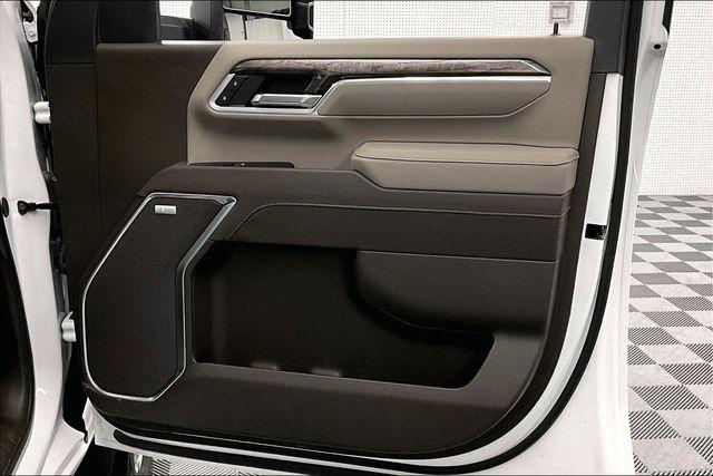 2025 Chevrolet Silverado 2500HD 4WD Crew Cab Standard Bed LTZ