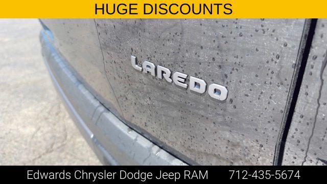 2026 Jeep Cherokee Laredo 4x4