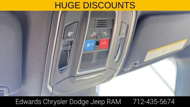 2026 Jeep Cherokee Laredo 4x4