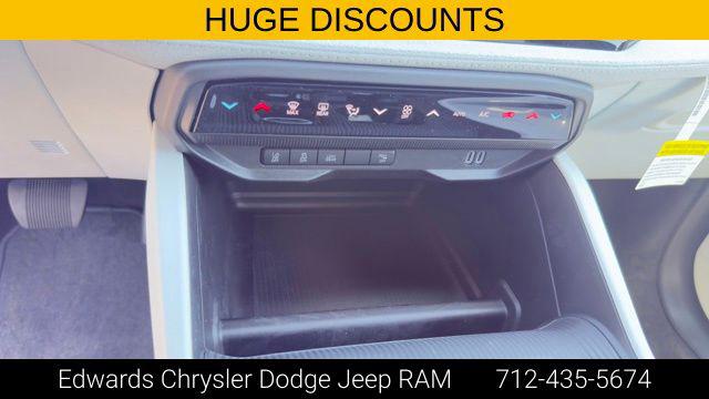 2026 Jeep Cherokee Laredo 4x4