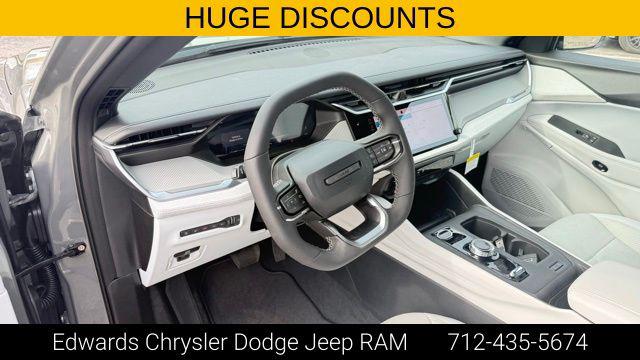 2026 Jeep Cherokee Laredo 4x4