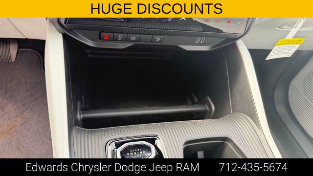 2026 Jeep Cherokee Laredo 4x4