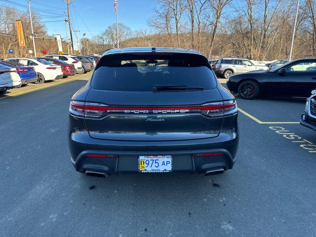 2024 Porsche Macan Unknown