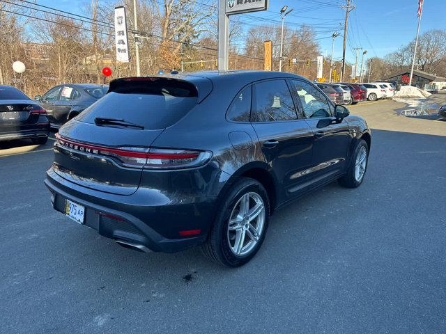2024 Porsche Macan Unknown