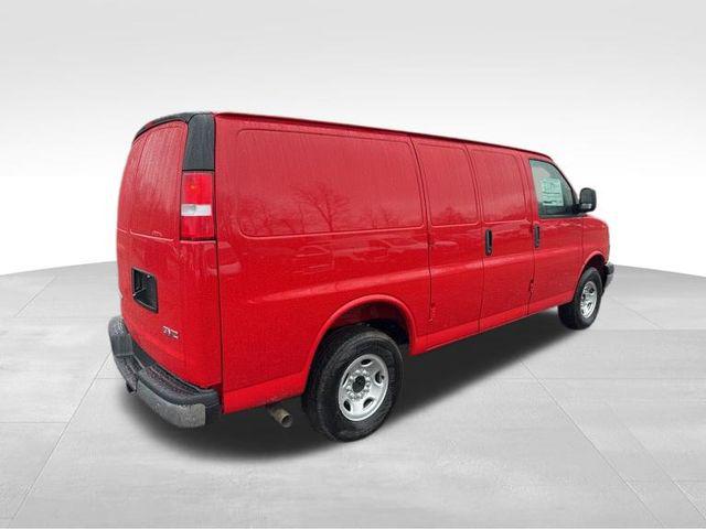 2026 GMC Savana Cargo 3500 Regular Wheelbase, Work Van, RWD
