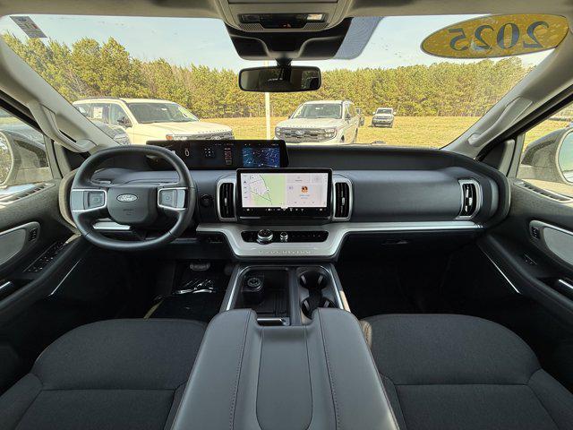 2025 Ford Expedition Active MAX