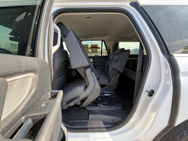 2025 Ford Expedition Active MAX
