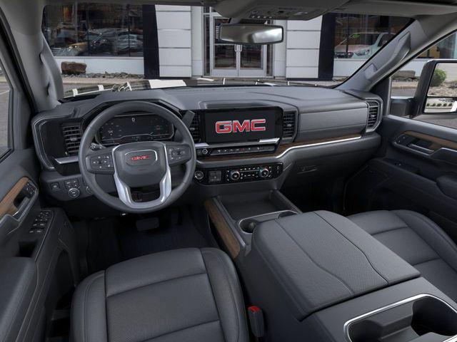 2026 GMC Sierra 2500HD Crew Cab, Standard Bed, SLT, 4WD