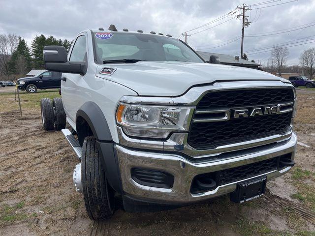 2024 Ram 4500 Chassis Tradesman/SLT