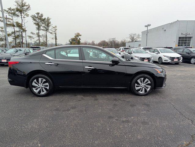 2025 Nissan Altima S FWD