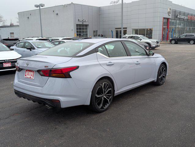 2025 Nissan Altima SR FWD