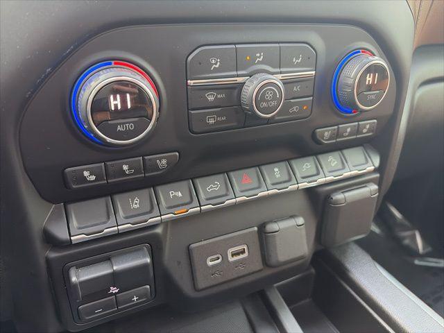 2020 Chevrolet Silverado 3500HD 4WD Crew Cab Standard Bed High Country