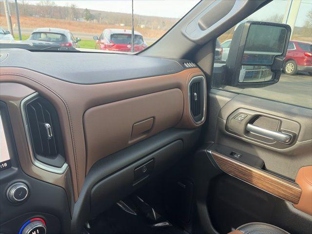2020 Chevrolet Silverado 3500HD 4WD Crew Cab Standard Bed High Country