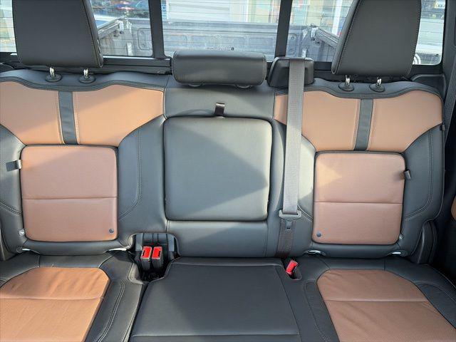 2020 Chevrolet Silverado 3500HD 4WD Crew Cab Standard Bed High Country
