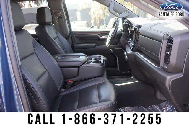 2024 GMC Sierra 1500 2WD Crew Cab Short Box SLT