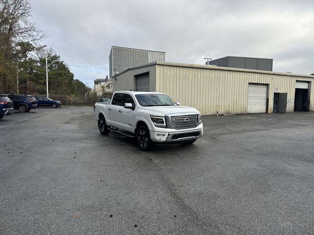 2023 Nissan Titan Crew Cab Platinum Reserve 4x4
