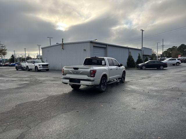 2023 Nissan Titan Crew Cab Platinum Reserve 4x4
