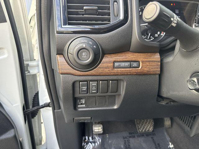 2023 Nissan Titan Crew Cab Platinum Reserve 4x4