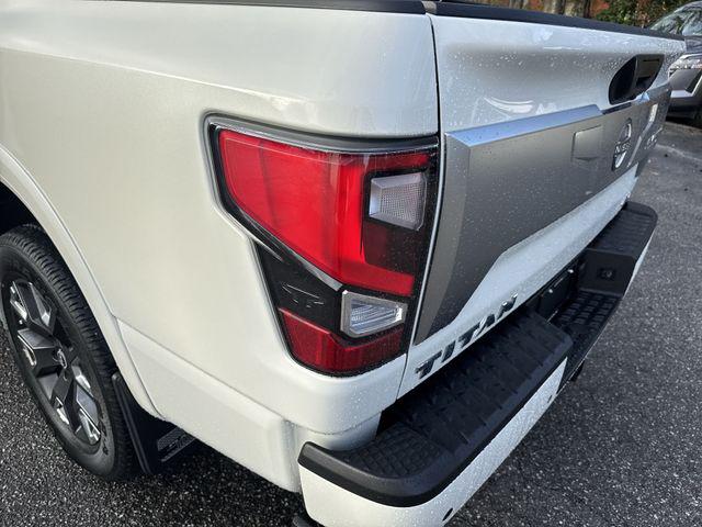 2023 Nissan Titan Crew Cab Platinum Reserve 4x4