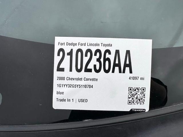 2000 Chevrolet Corvette Base