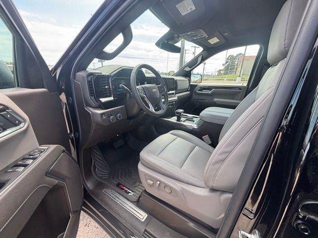2026 Chevrolet Silverado 1500 4WD Crew Cab Standard Bed LT