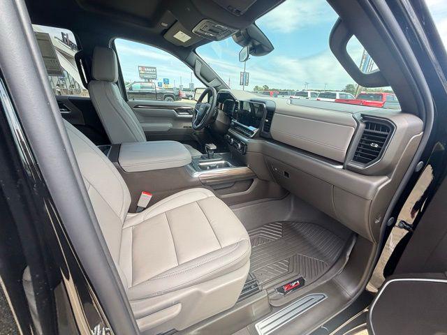 2026 Chevrolet Silverado 1500 4WD Crew Cab Standard Bed LT