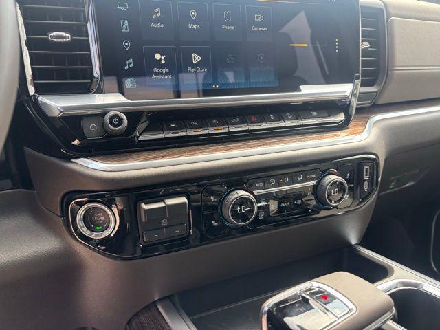 2026 Chevrolet Silverado 1500 4WD Crew Cab Standard Bed LT