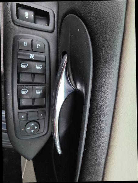 2013 Chrysler Town & Country Touring-L