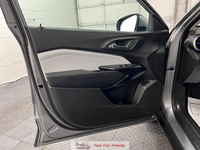 2025 Chevrolet Trax FWD LT