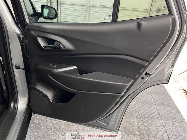 2025 Chevrolet Trax FWD LT