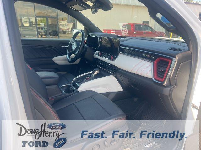 2023 GMC Canyon 4WD Crew Cab Short Box AT4X