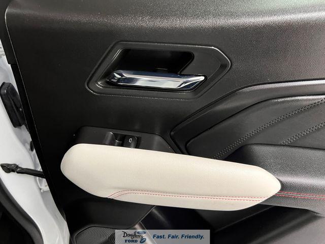 2023 GMC Canyon 4WD Crew Cab Short Box AT4X