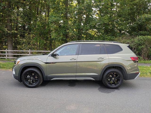 2025 Volkswagen Atlas 2.0T Peak Edition